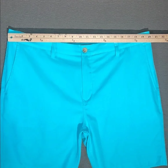 Vineyard Vines Flat Front Blue Shorts for a Stylish Summer - Picture 3 of 9